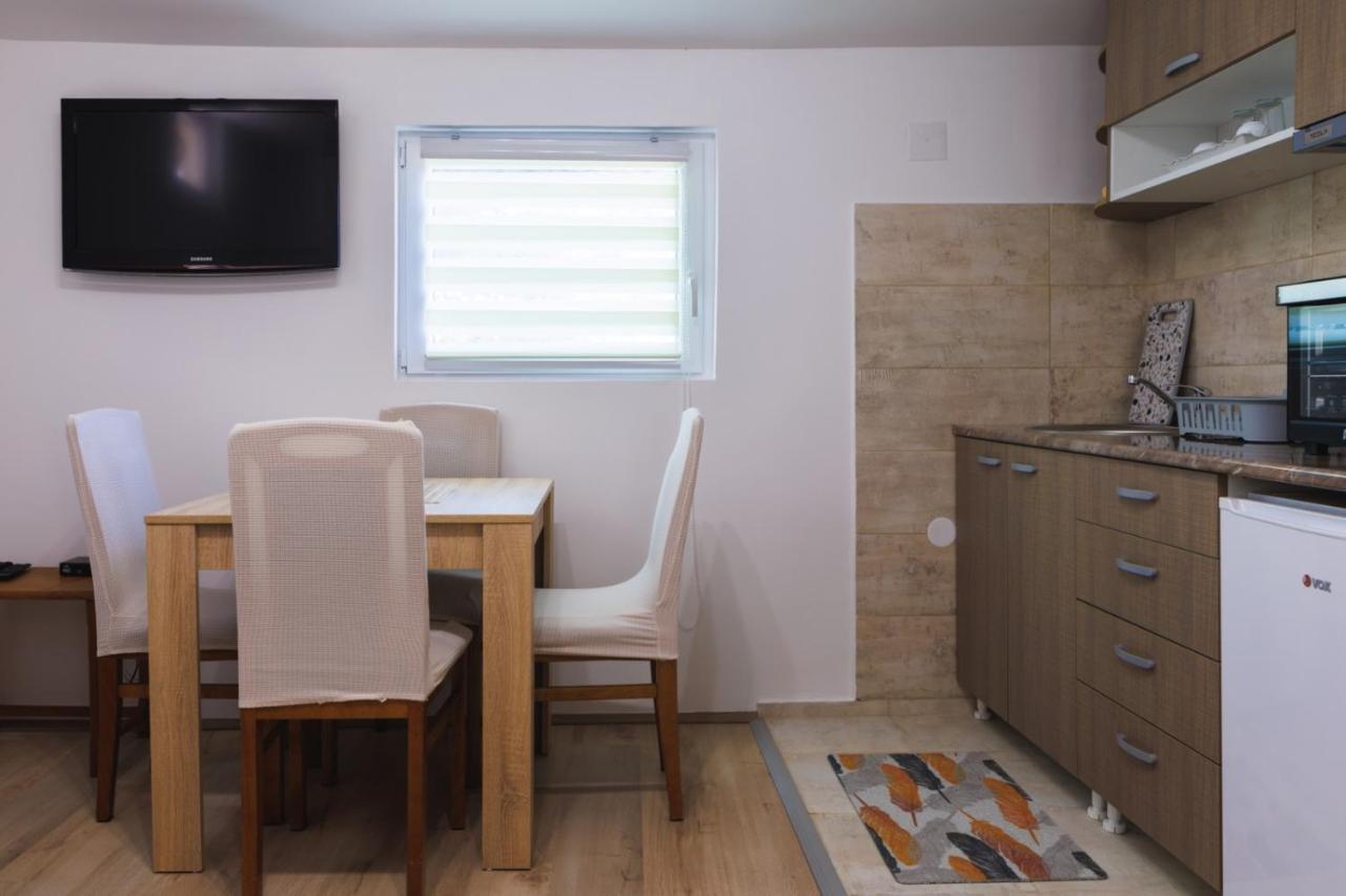Apartmani Dordevic Golubac Ngoại thất bức ảnh