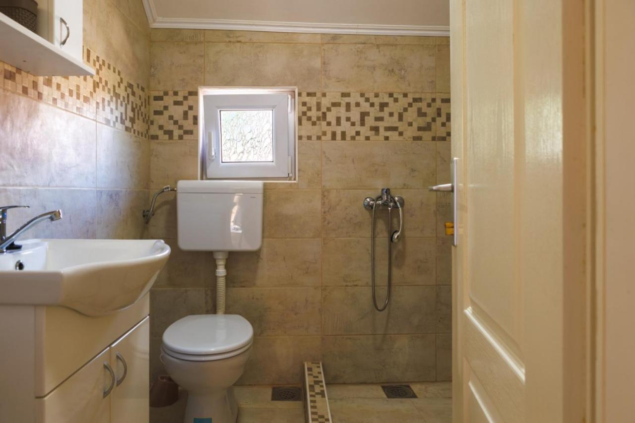 Apartmani Dordevic Golubac Ngoại thất bức ảnh